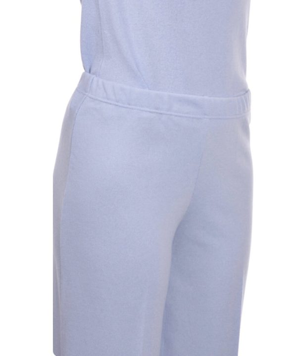 Soft lavender loungewear pants with an elastic waistband, perfect for comfortable casual wear and relaxation. Made from cozy, high-quality fabric for everyday comfort.